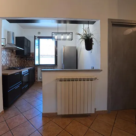 Con Terrazzo E Cortile Privato 200m2 Pet Friendly Lignana