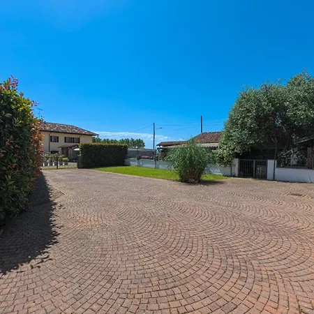 Con Terrazzo E Cortile Privato 200m2 Pet Friendly * Lignana