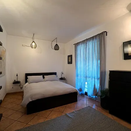 Con Terrazzo E Cortile Privato 200m2 Pet Friendly فيلة