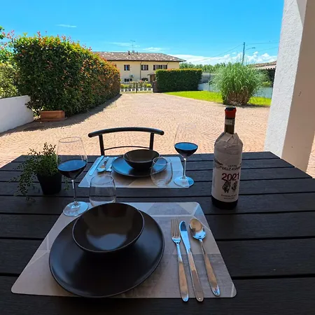 Con Terrazzo E Cortile Privato 200m2 Pet Friendly فيلة *