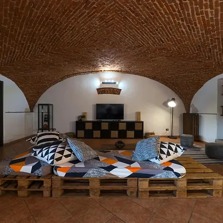 Con Terrazzo E Cortile Privato 200m2 Pet Friendly فيلة