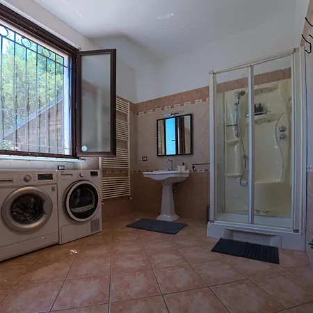 فيلة Con Terrazzo E Cortile Privato 200m2 Pet Friendly *