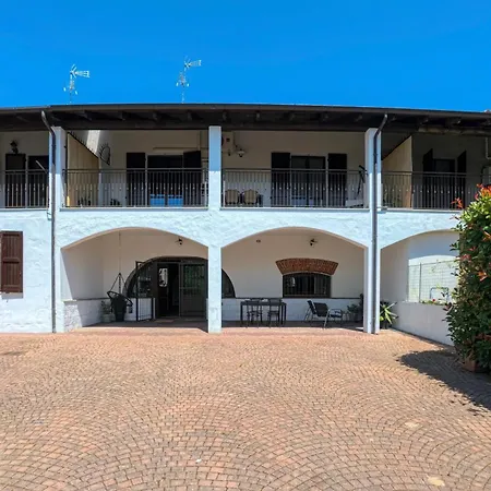 Con Terrazzo E Cortile Privato 200m2 Pet Friendly Lignana